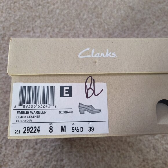 Clarks Black Loafer shoe-8 New in box - Picture 2 of 7